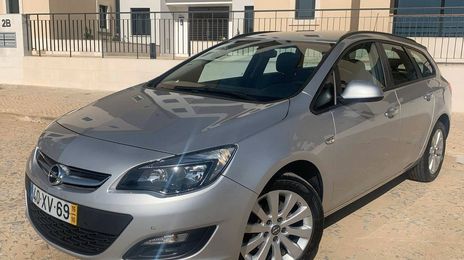 Opel Astra • 2015 • 80,000 km