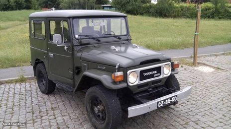 Toyota Belta • 1980 • 50,000 km