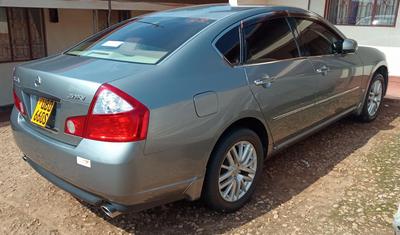 Nissan 350z • 2006 • 60,000 km