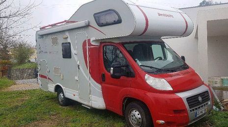 Aston Martin V12 Vanquish • 2007 • 119,999 km