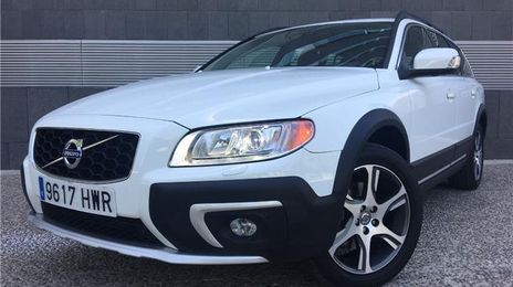 Volvo XC70 • 2014 • 162,000 km