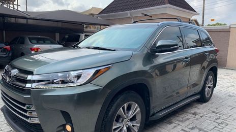 Toyota Highlander • 2018 • 3 km