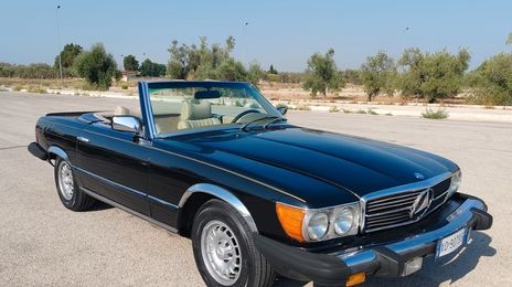 Mercedes-Benz SL-Class • 1979 • 91,000 km