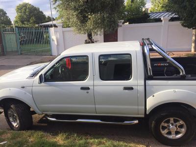 Nissan Frontier • 2008 • 140,000 km