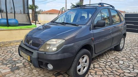 Renault Scénic • 2000 • 199,000 km