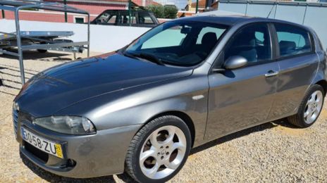 Alfa Romeo 147 • 2005 • 219,000 km
