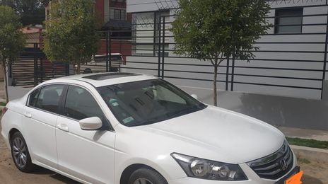 Honda Accord • 2011 • 85,000 km