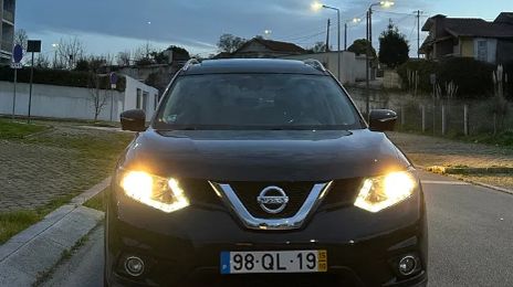 Nissan X-Trail • 2015 • 152,975 km