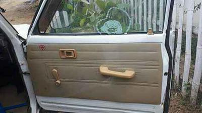 Toyota Hilux • 1996 • 270,000 km