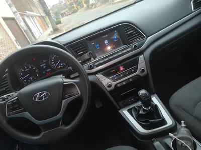 Hyundai Elantra • 2015 • 55,000 km