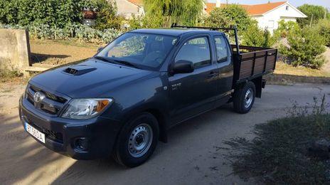Toyota Hilux • 2008 • 118,000 km