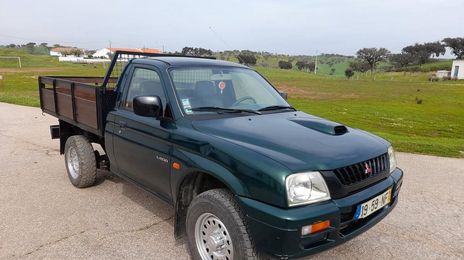 Mitsubishi L200 • 1999 • 250,000 km