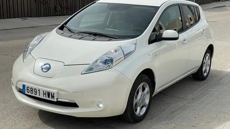 Nissan Leaf • 2014 • 144,200 km
