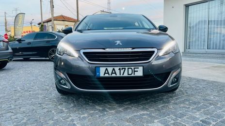 Peugeot 308 • 2016 • 159,000 km