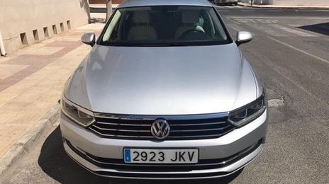 Volkswagen Passat • 2016 • 170,000 km