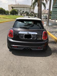 MINI Cooper S • 2015 • 75,000 km