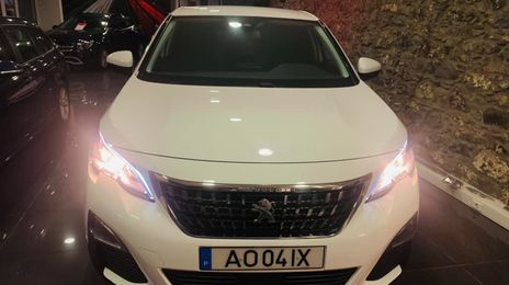 Peugeot 308 • 2017 • 180,000 km