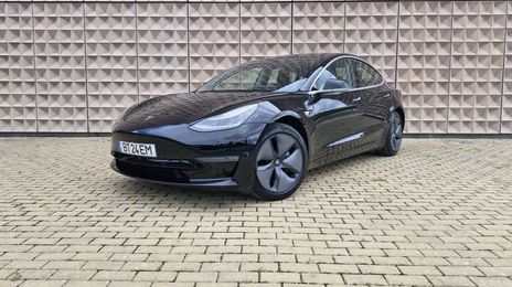 Tesla Model 3 • 2019 • 119,000 km
