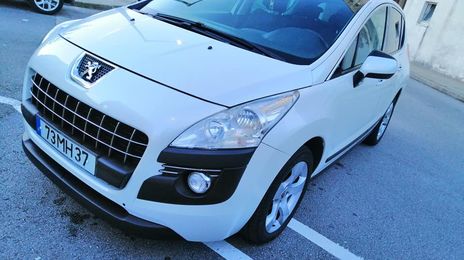 Peugeot 3008 • 2011 • 246,000 km