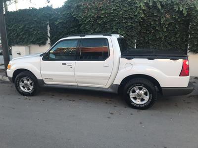Ford Explorer • 2001 • 107,000 km