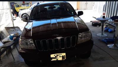 Jeep Grand Cherokee • 2003 • 277,000 km