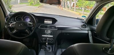 Mercedes-Benz C • 2012 • 77,000 km