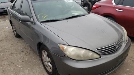 Toyota Camry • 2006 • 12 km