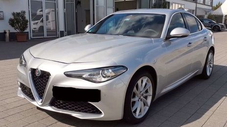 Alfa Romeo Giulia • 2020 • 40,000 km