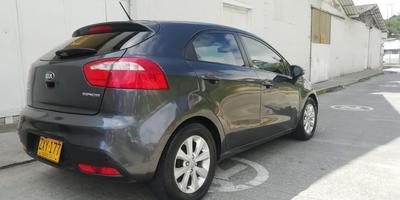 Kia Rio • 2015 • 61,000 km