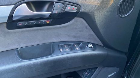 Audi Q7 • 2011 • 248,500 km