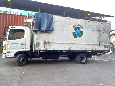 Hino Dutro • 2016 • 279,000 km