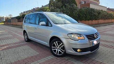 Volkswagen Touran • 2008 • 189,000 km
