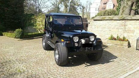 Jeep Cherokee • 1980 • 73,000 km