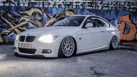 BMW 328i • 2010 • 179,000 km