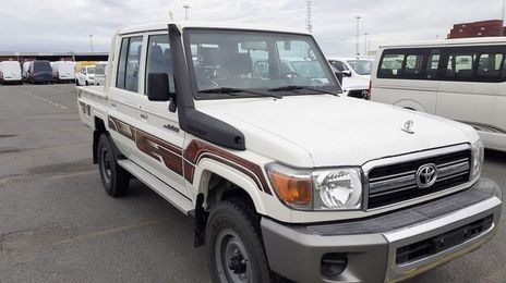 Toyota Land Cruiser • 2020 • 42,000 km