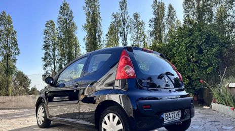 Peugeot 107 • 2009 • 142,000 km