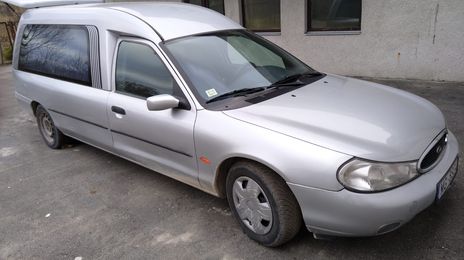 Ford Mondeo Combi • 1998 • 136,000 km