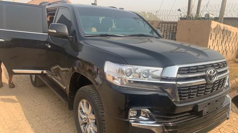 Toyota Land Cruiser • 2017 • 2 km