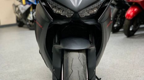 Honda cbr-1000rr • 2017 • 5,000 km