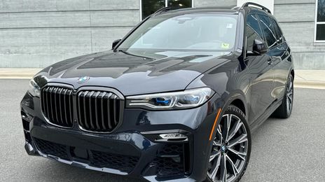 BMW X7 • 2023 • 23,145 km