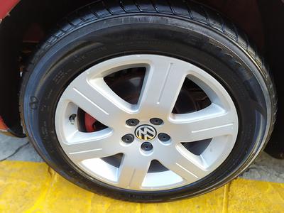 Volkswagen Jetta • 2010 • 99,999 km