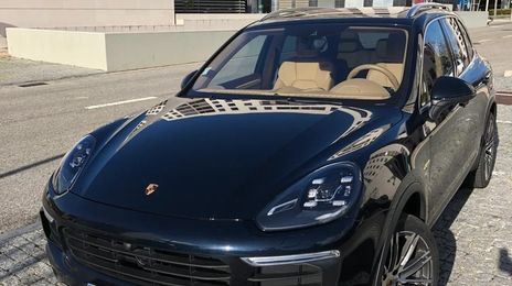 Porsche Cayenne • 2015 • 58,500 km
