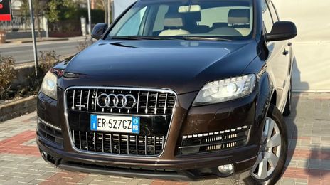 Audi Q7 • 2013 • 131,000 km