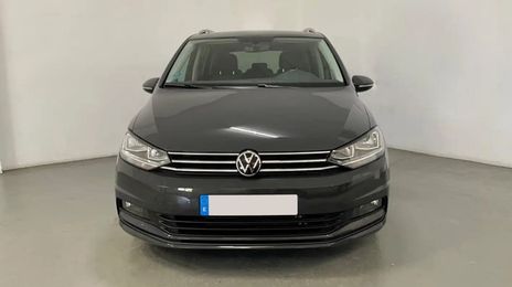 Volkswagen Touran • 2021 • 82,000 km