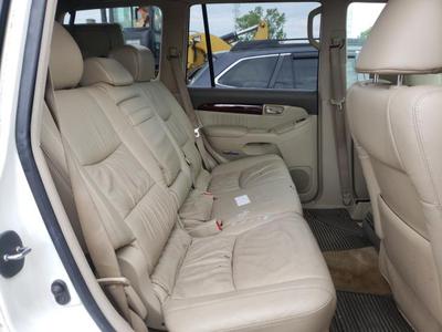 Lexus GX • 2008 • 10,000 km