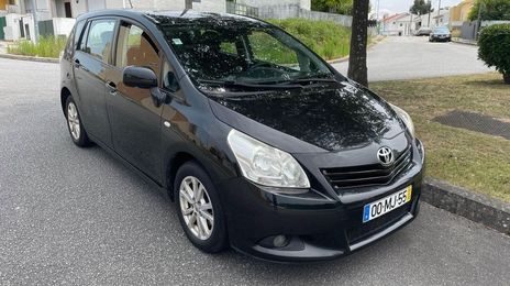 Toyota Verso • 2011 • 204,000 km