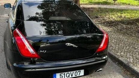 Jaguar XJ • 2013 • 235,000 km