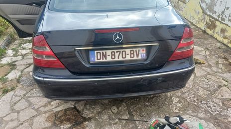 Mercedes-Benz E-Class • 2003 • 367,000 km