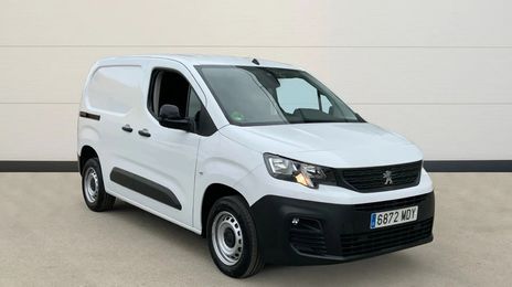 Peugeot 108 • 2023 • 23,000 km