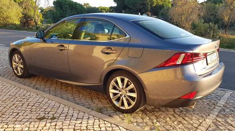 Lexus IS 200 • 2016 • 64,700 km